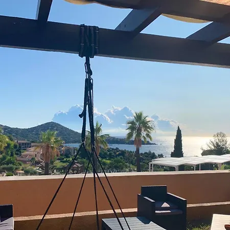 Cap Esterel Prestige-climatisation-jardins Clos-pleine Vue Ou Esterel アパート