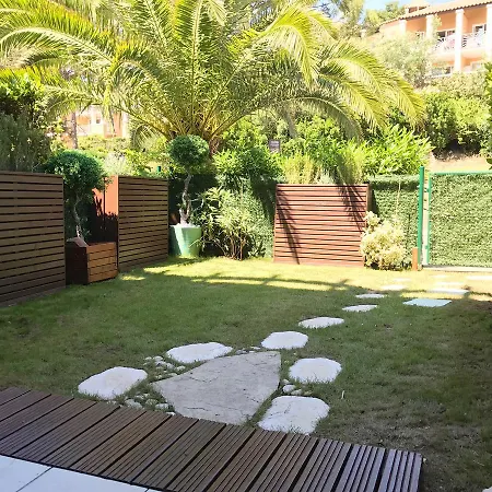Cap Esterel Prestige-climatisation-jardins Clos-pleine Vue Ou Esterel アパート