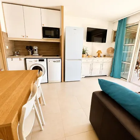 Daire Cap Esterel Prestige-climatisation-jardins Clos-pleine Vue Ou Esterel