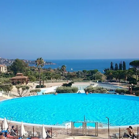 Cap Esterel Prestige-climatisation-jardins Clos-pleine Vue Ou Esterel * Saint-Raphael (Var)
